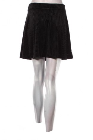 Пола Fb Sister, Размер M, Цвят Черен, Цена 2,04 €