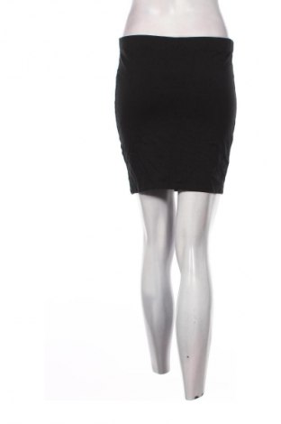 Пола Fb Sister, Размер M, Цвят Черен, Цена 2,04 €