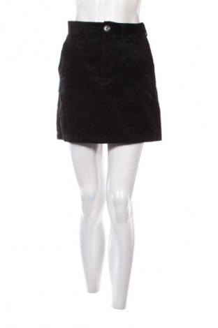 Пола GU, Размер S, Цвят Черен, Цена 2,04 €