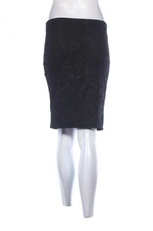 Пола Glamorous, Размер M, Цвят Черен, Цена 2,04 €