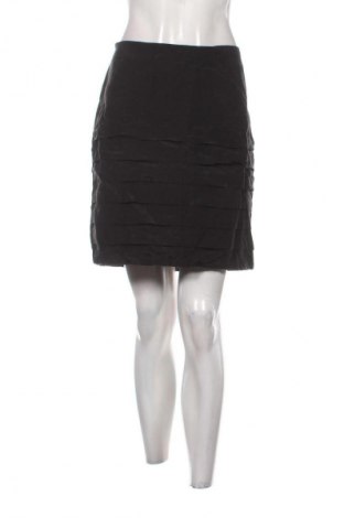 Пола H&M, Размер XL, Цвят Черен, Цена 2,04 €