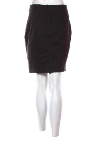 Пола H&M, Размер M, Цвят Черен, Цена 2,04 €