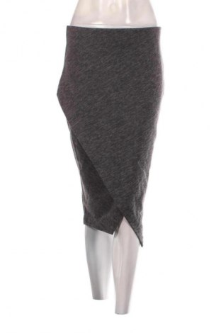 Пола H&M, Размер M, Цвят Многоцветен, Цена 2,04 €