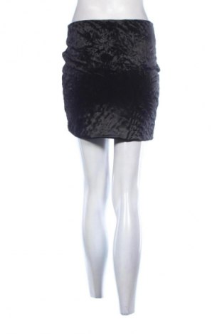 Пола H&M, Размер M, Цвят Черен, Цена 2,04 €