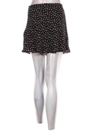 Пола H&M Divided, Размер S, Цвят Многоцветен, Цена 2,04 €