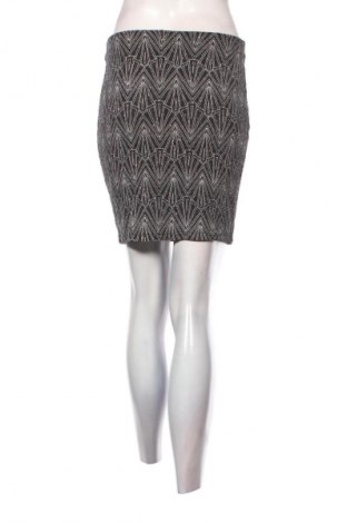 Пола H&M Divided, Размер S, Цвят Многоцветен, Цена 2,04 €