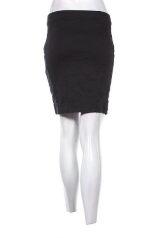 Пола Items Vero Moda, Размер S, Цвят Черен, Цена 2,55 €