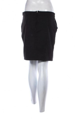 Пола Janina, Размер M, Цвят Черен, Цена 2,55 €