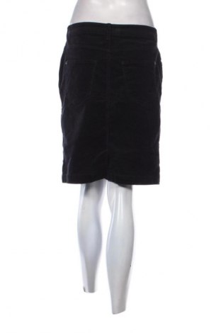 Пола Montego, Размер M, Цвят Черен, Цена 3,57 €