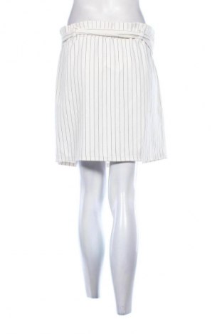 Пола New Look, Размер S, Цвят Многоцветен, Цена 4,09 €