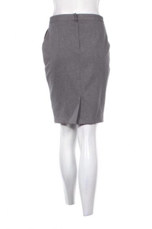 Пола New Look, Размер S, Цвят Сив, Цена 2,04 €