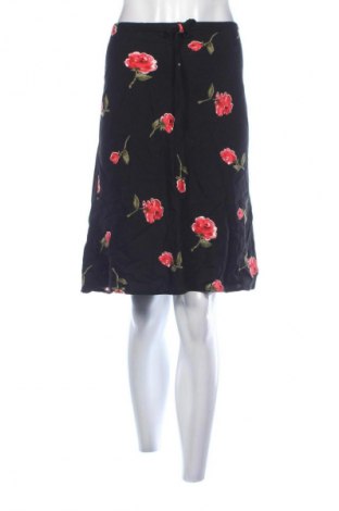 Пола New Look, Размер M, Цвят Многоцветен, Цена 3,06 €