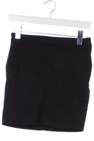 Пола ONLY, Размер XS, Цвят Черен, Цена 2,04 €