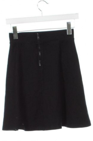 Пола ONLY, Размер XS, Цвят Черен, Цена 2,55 €