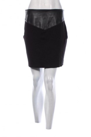 Пола ONLY, Размер M, Цвят Черен, Цена 2,04 €