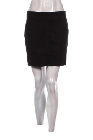 Пола ONLY, Размер M, Цвят Черен, Цена 2,04 €