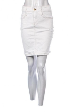 Szoknya Orsay, Méret S, Szín Ekrü
, Ár 3 169 Ft