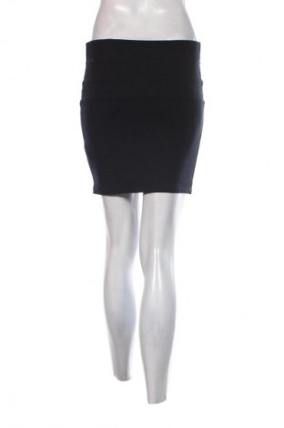 Пола Pimkie, Размер M, Цвят Черен, Цена 2,04 €