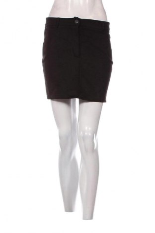 Пола Pull&Bear, Размер S, Цвят Черен, Цена 2,04 €