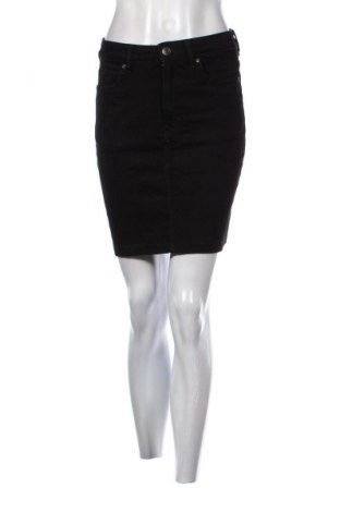Sukně Reserved, Velikost S, Barva Černá, Cena  49,00 Kč