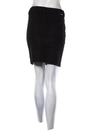Sukně Reserved, Velikost S, Barva Černá, Cena  49,00 Kč