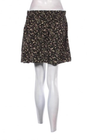 Пола Reserved, Размер S, Цвят Многоцветен, Цена 2,04 €