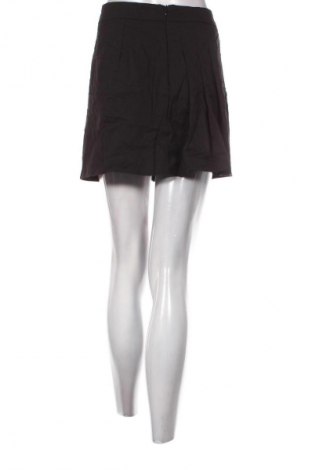 Пола SHEIN, Размер S, Цвят Черен, Цена 2,04 €