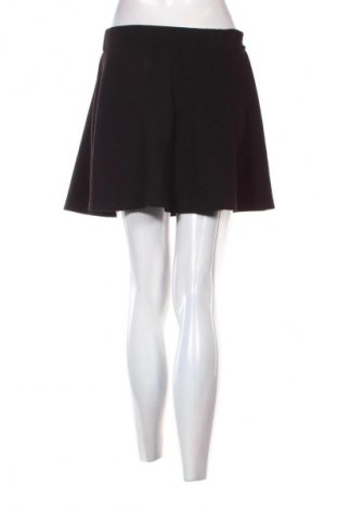 Пола SHEIN, Размер S, Цвят Черен, Цена 2,04 €