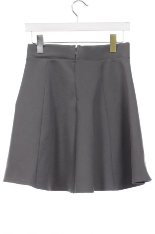 Пола Saint Tropez, Размер XS, Цвят Сив, Цена 2,04 €