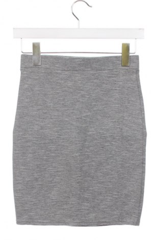 Пола Sinsay, Размер XS, Цвят Сив, Цена 2,04 €
