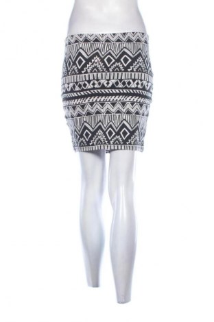 Пола Tally Weijl, Размер M, Цвят Многоцветен, Цена 2,55 €