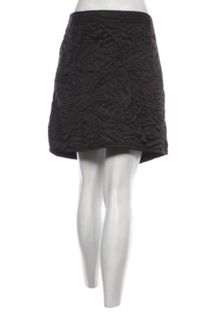 Пола Unbranded, Размер L, Цвят Черен, Цена 2,04 €