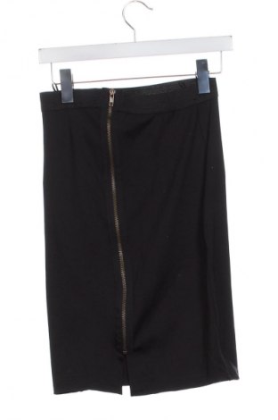 Пола Unbranded, Размер XS, Цвят Черен, Цена 2,04 €