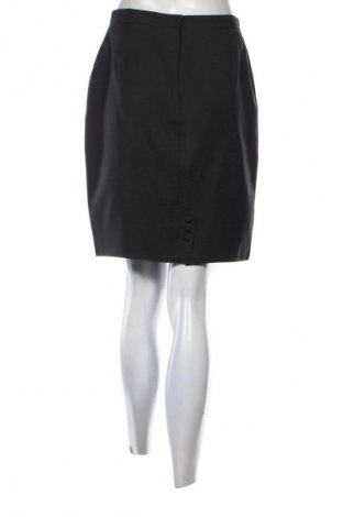 Пола Unbranded, Размер M, Цвят Черен, Цена 2,04 €