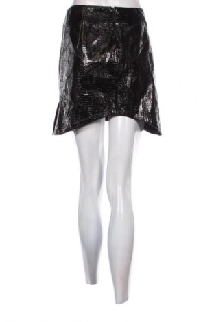 Пола Unbranded, Размер S, Цвят Черен, Цена 2,55 €