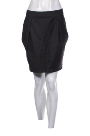 Пола Vero Moda, Размер M, Цвят Черен, Цена 2,04 €