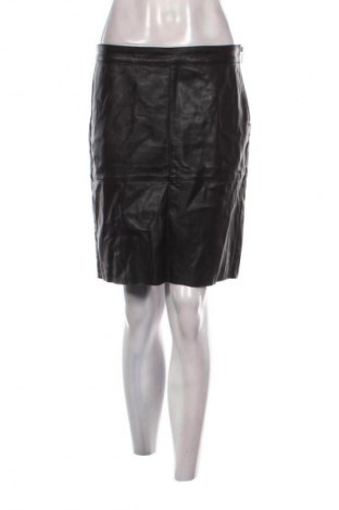 Пола Vero Moda, Размер M, Цвят Черен, Цена 2,04 €