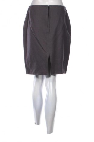 Пола Vip, Размер M, Цвят Лилав, Цена 2,55 €