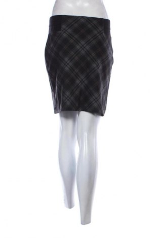 Пола Yessica, Размер M, Цвят Многоцветен, Цена 2,04 €