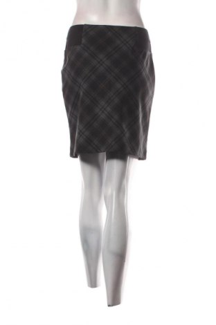 Пола Yessica, Размер M, Цвят Многоцветен, Цена 2,04 €