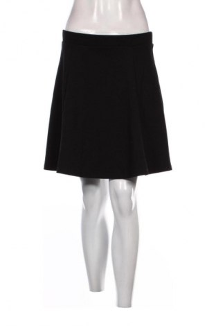 Пола Yessica, Размер M, Цвят Черен, Цена 2,55 €