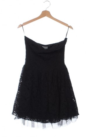 Rochie Bershka, Mărime L, Culoare Negru, Preț 57,99 Lei, #132369092