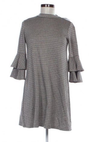 Kleid Clockhouse, Größe M, Farbe Mehrfarbig, Preis 3,99 €