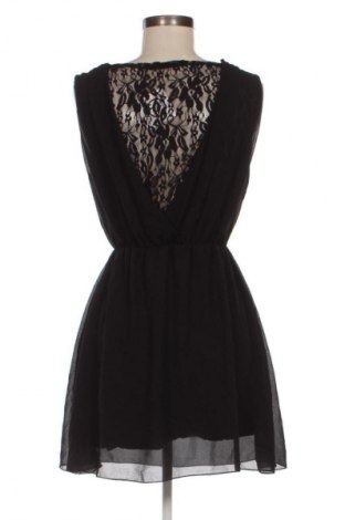 Sukienka Colloseum, Rozmiar L, Kolor Czarny, Cena 17,99 zł