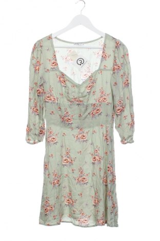 Sukienka Cropp, Rozmiar M, Kolor Kolorowy, Cena 24,99 zł