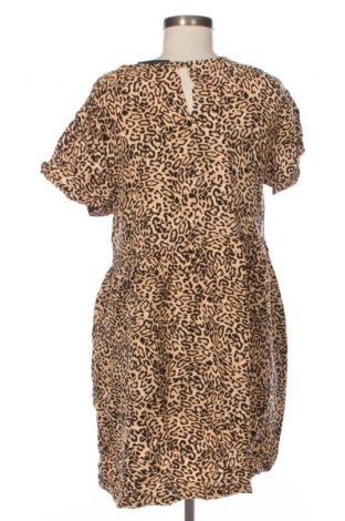 Kleid Decjuba, Größe M, Farbe Mehrfarbig, Preis 6,99 €