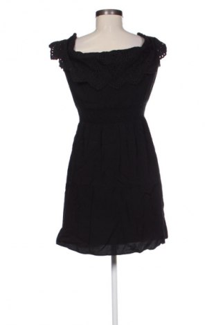 Ruha Guess, Méret M, Szín Fekete, Ár 6 429 Ft