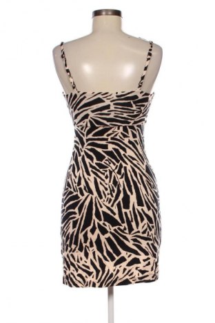 Рокля H&M, Размер XS, Цвят Многоцветен, Цена 5,11 €