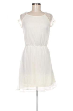 Ruha House, Méret M, Szín Fehér, Ár 1 249 Ft