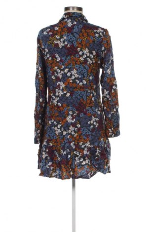 Šaty  Monki, Velikost S, Barva Vícebarevné, Cena  49,00 Kč